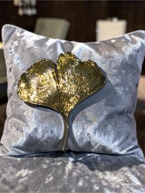 Vintage Gold Tone Leaf Brooch Nature Inspired Statement Pin